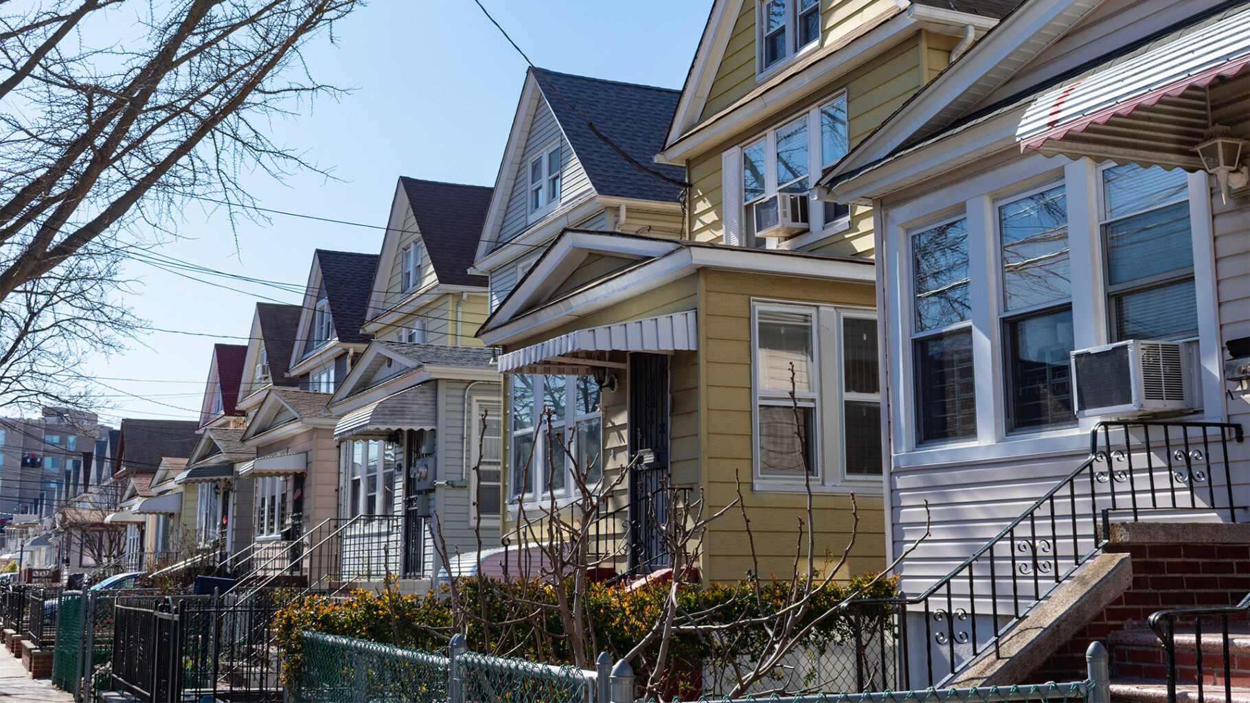 nyc homes on a residential street